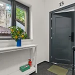 Two Bdr In Old Town Apartman *