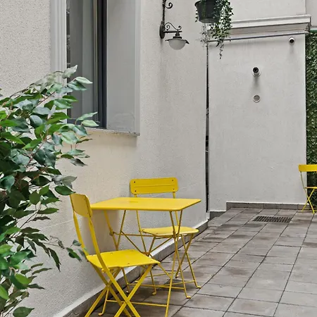 Apartment Two Bdr In Old Town