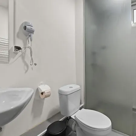 Two Bdr In Old Town *